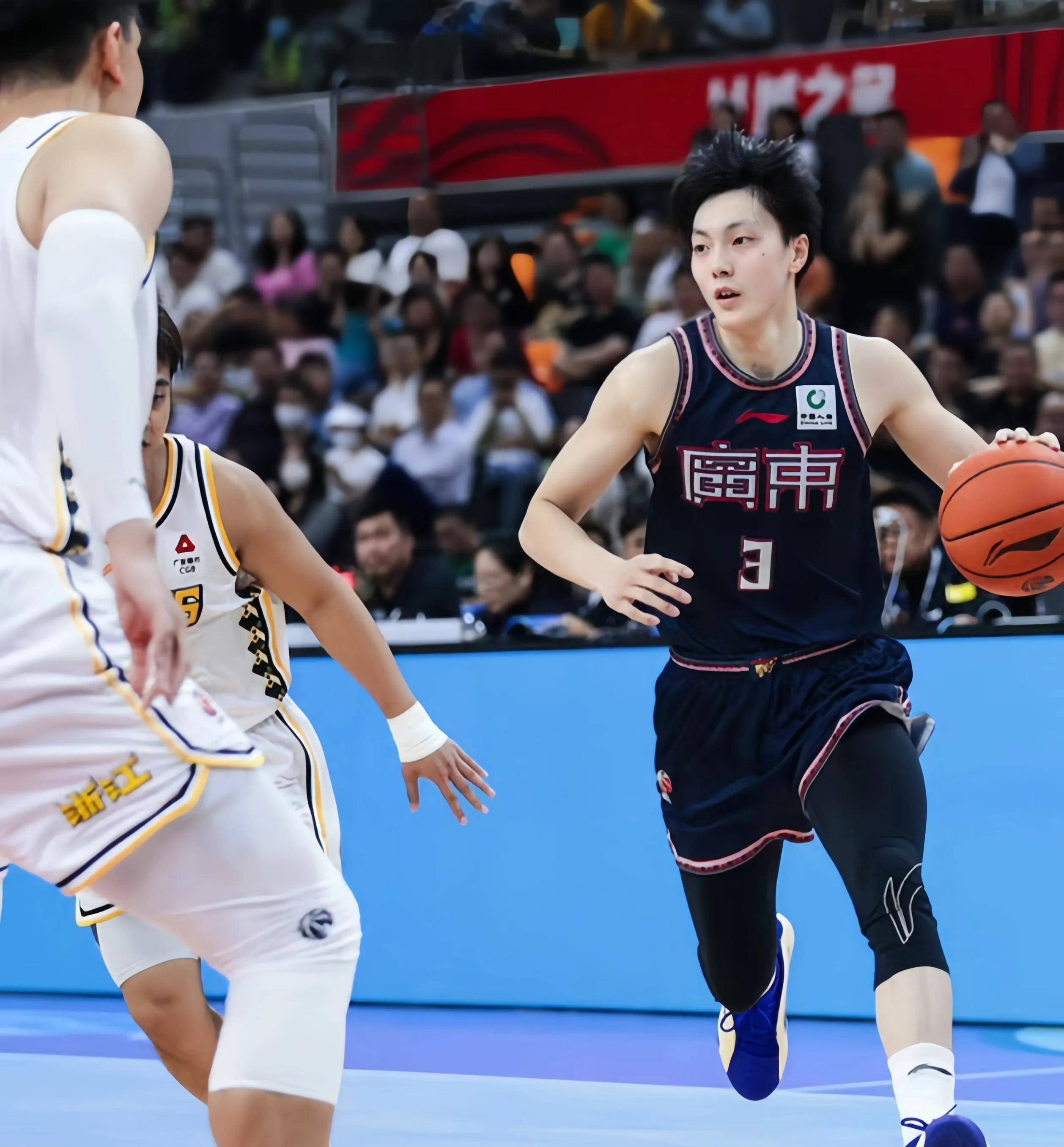 开云在线-同时广厦核心主力孙铭徽也在社媒正式表态