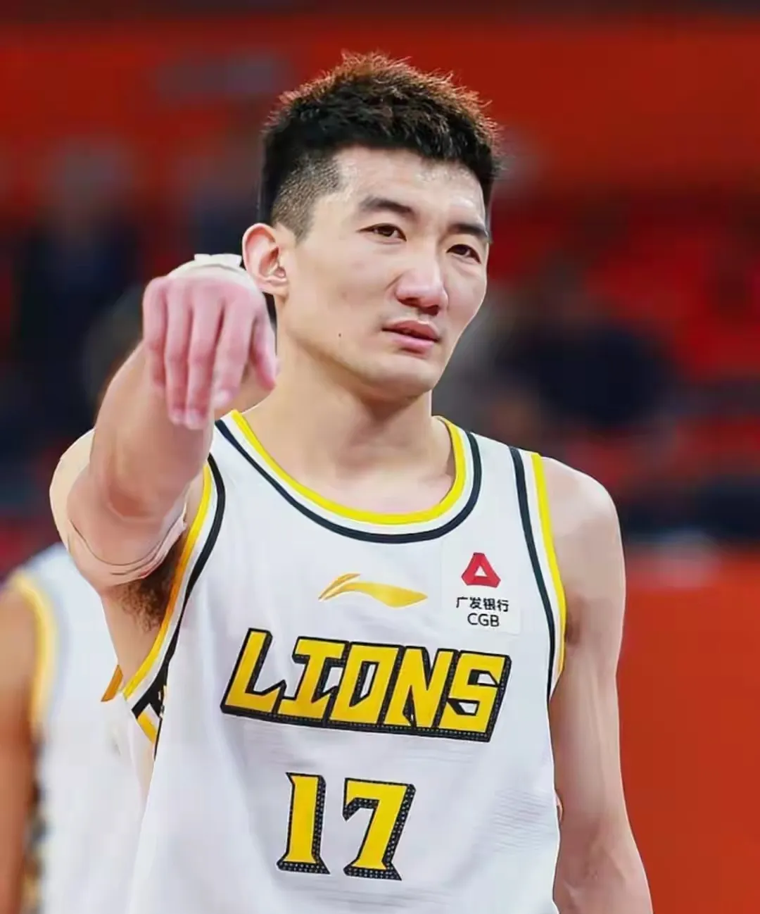开云在线-赛地聚焦：葡超赛前热度飙升，广厦男篮完成体检，底气十足，资深球员宣示担当的简单介绍