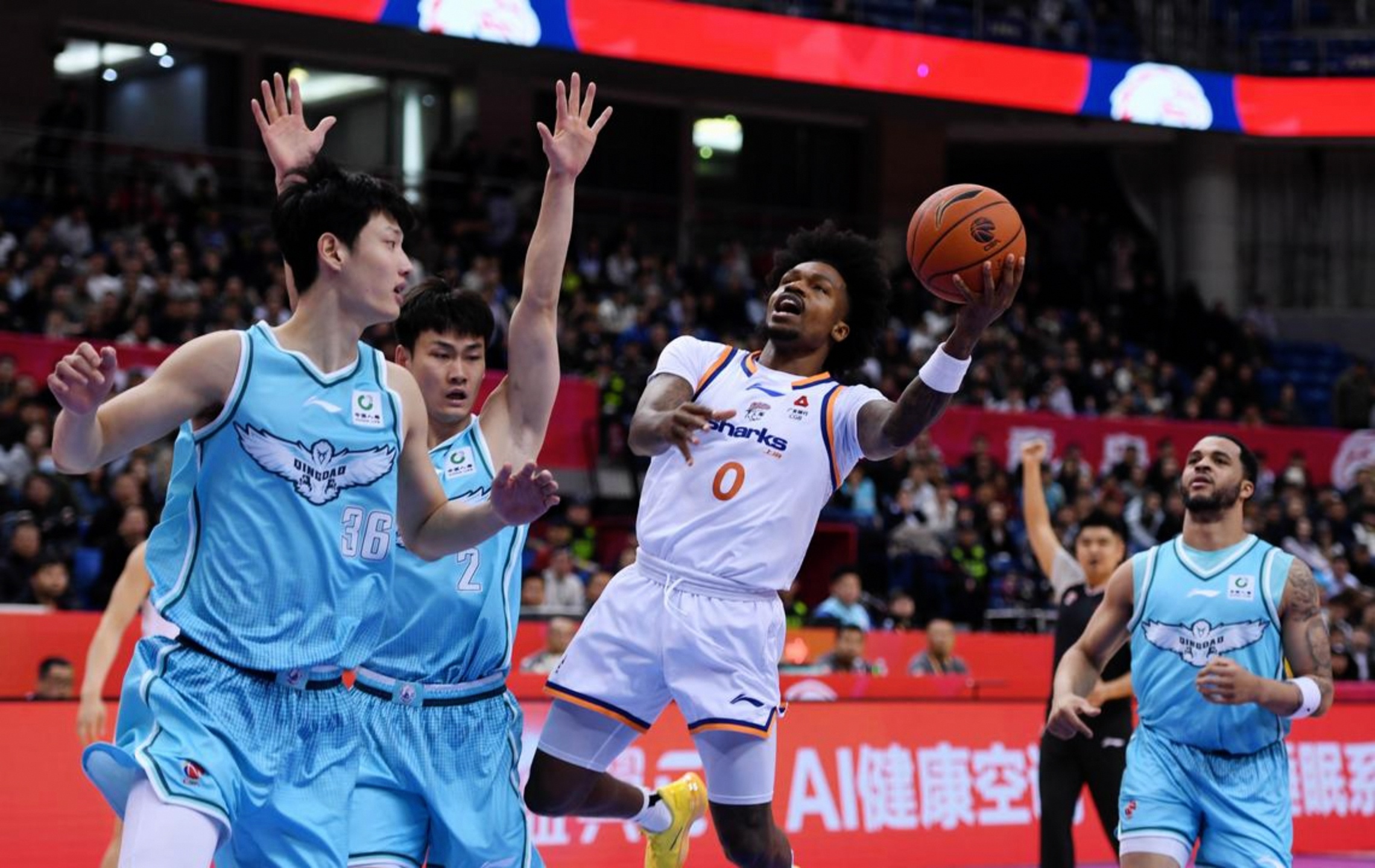 今夜CBA季后赛传出新动向巴特勒在澳大利亚队比赛中势不可挡，现场解说直呼：关键时刻巴塞罗那备战法甲的简单介绍